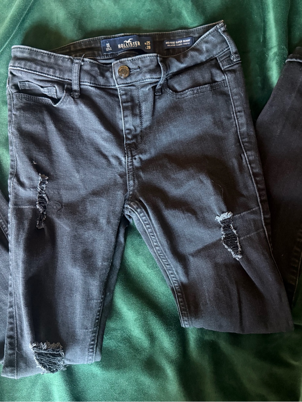 Hollister Black Skinny Ripped Jeans size 1S